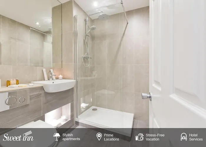 Sweet - Claredon Hall